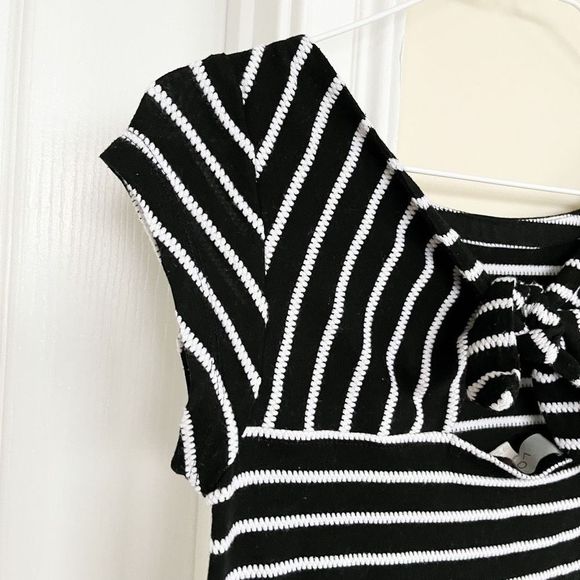 Loft Women's Black Crew Textured Stripes Cap Short Sleeves Top Size XXSP - Picture 7 of 11